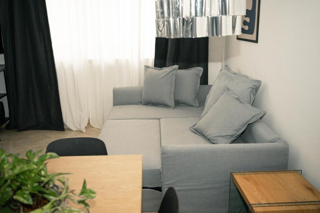 Black Marble - Design Apartment 바리 외부 사진